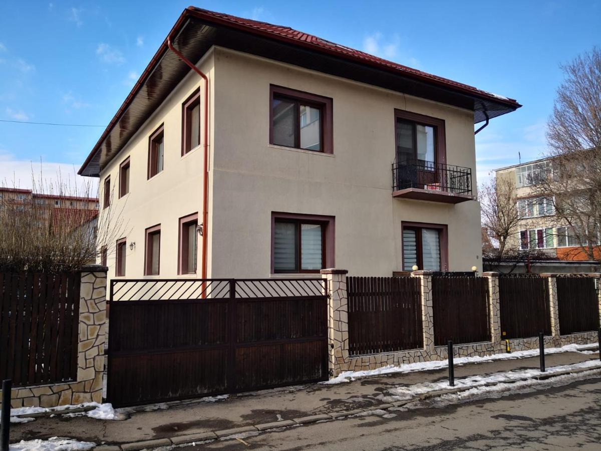 Apartament Aretta Braszów Zewnętrze zdjęcie